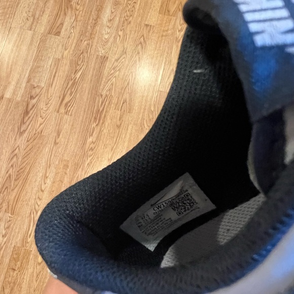 2021 Dunk Low Nike Georgetowns Sz 5Y - Picture 6 of 7